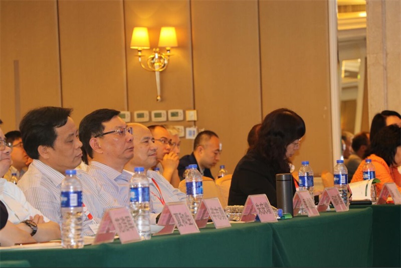 第十一届硅橡胶技术信息交流会，汇富硅材料成功举办第二届“汇富杯”《有机硅材料》优秀论文奖颁奖仪式