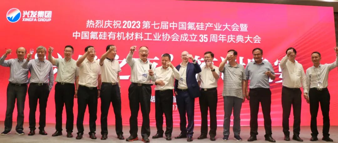 0f1646b96755e34cb02660777f96da75.jpg 0f1646b96755e34cb02660777f96da75.jpg